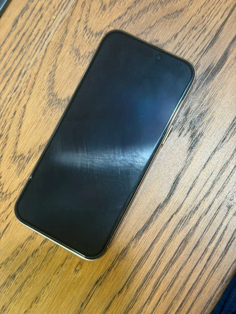 iPhone 16 Pro Max - USADO