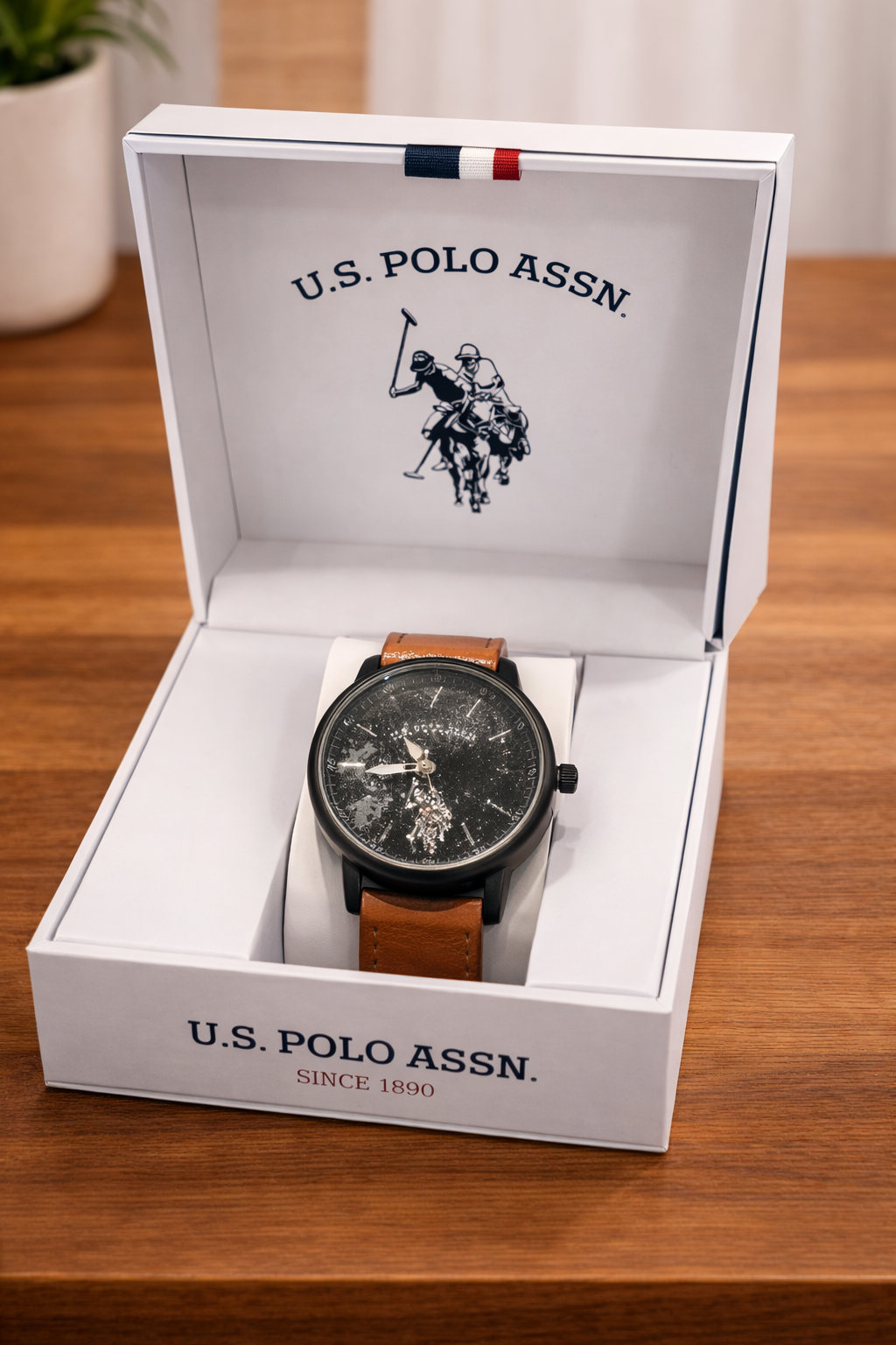 Reloj . – Diseño Elegante